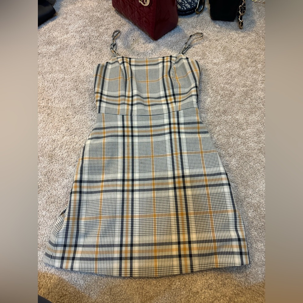 Aritzia Wilfred plaid mini dress with pockets !!